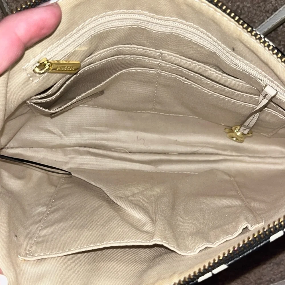 Fossil Sydney signature clutch crossbody in black and bone leather NWOT